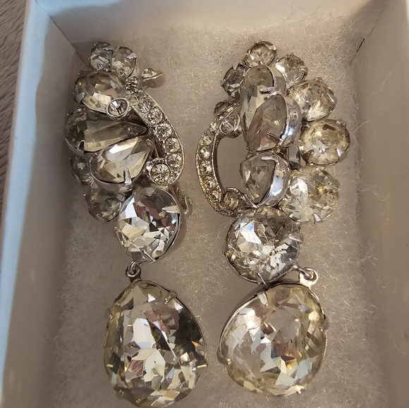 Eisenberg Vintage Clip Earrings 💎💎 - Picture 4 of 5